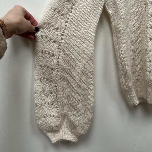 Aritzia Little Moon gardenia wool mohair sweater - Picture 7 of 8